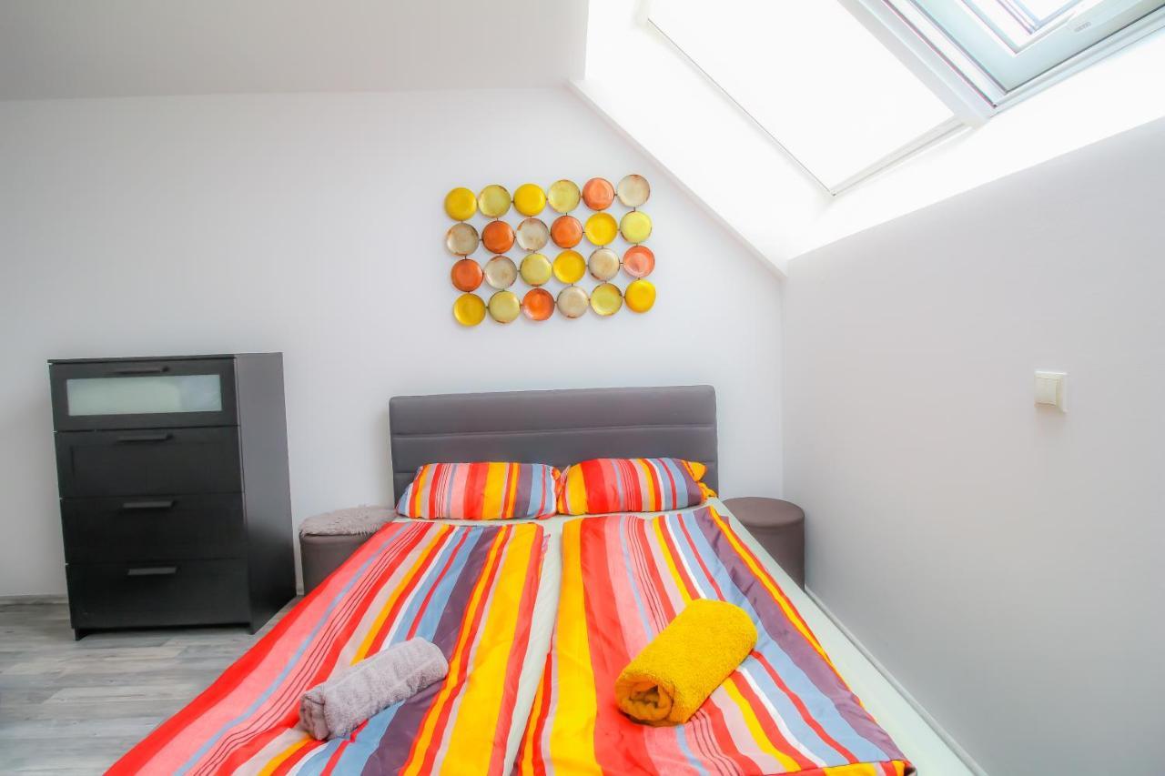 Private Triple Bedroom In Shared Apartment Dw171-4 Vienna Exterior photo