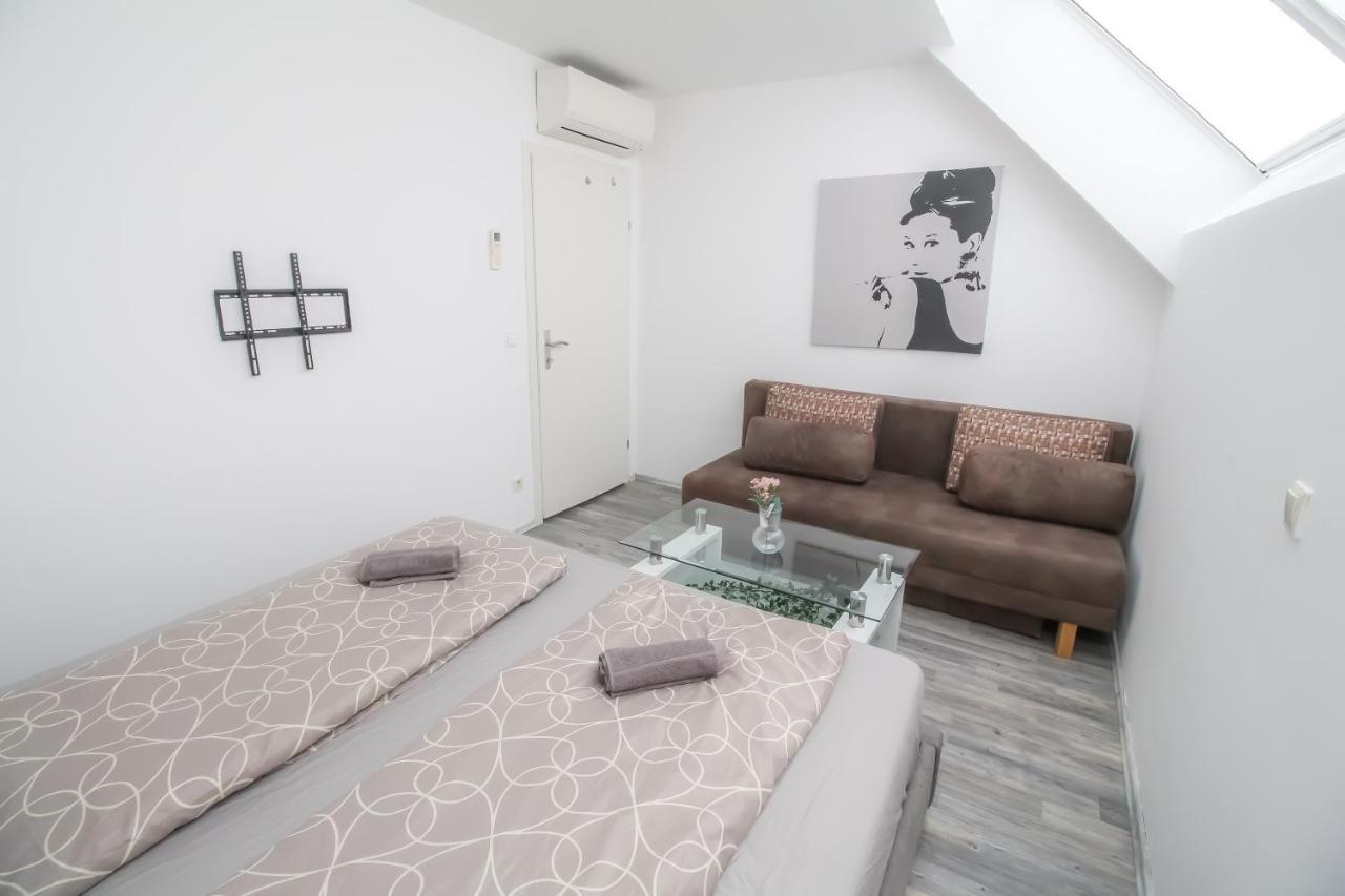Private Triple Bedroom In Shared Apartment Dw171-4 Vienna Exterior photo